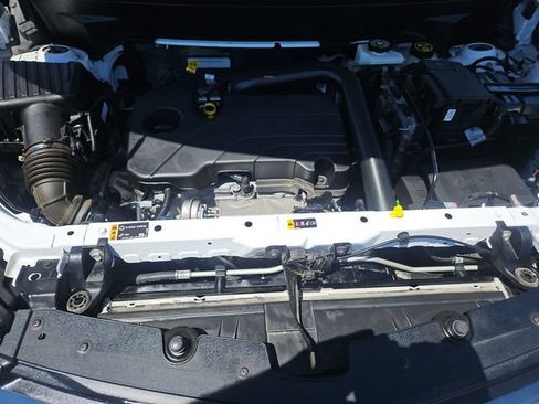 Used 2024 Chevrolet Equinox LS w/ LS Convenience Package FWD image 22