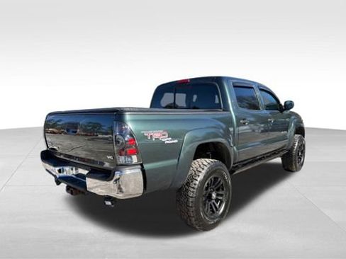 Used 2011 Toyota Tacoma 4x4 Double Cab w/ TRD Off-Road Pkg image 2