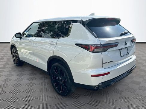 New 2026 Mitsubishi Outlander LE FWD image 5