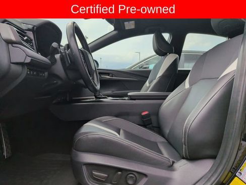 Used 2025 Toyota Camry SE FWD image 11