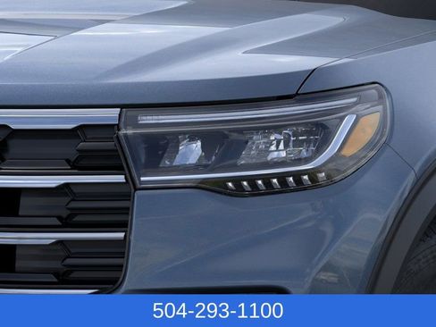 New 2026 Ford Explorer Active RWD image 20