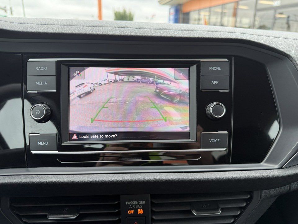 Used 2024 Volkswagen Jetta SE FWD image 18