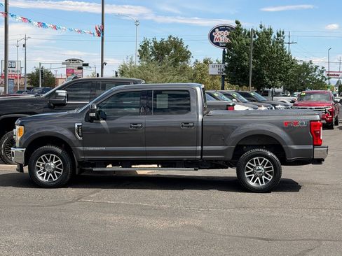 Used 2017 Ford F250 Lariat w/ Lariat Ultimate Package AWD/4WD image 42