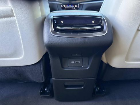 New 2025 Cadillac XT6 Sport image 16