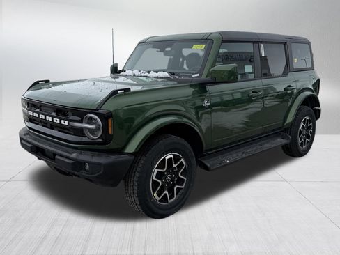 New 2025 Ford Bronco Outer Banks AWD/4WD image 2
