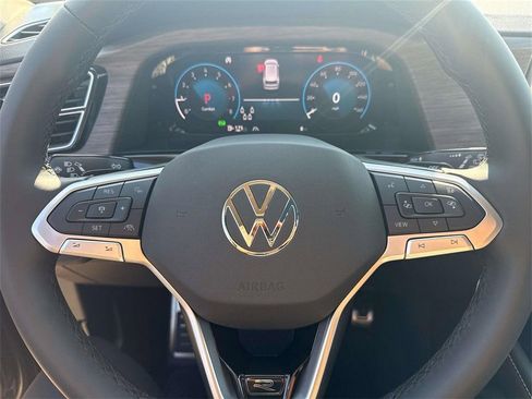 New 2026 Volkswagen Atlas SEL Premium R-Line AWD/4WD image 18