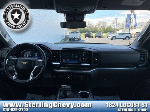 Used 2024 Chevrolet Silverado 1500 LT image 9