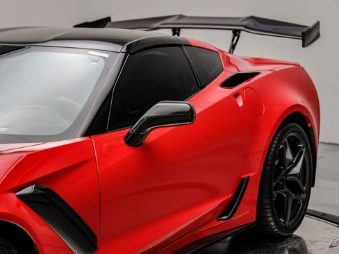 Used 2019 Chevrolet Corvette ZR1 RWD image 36