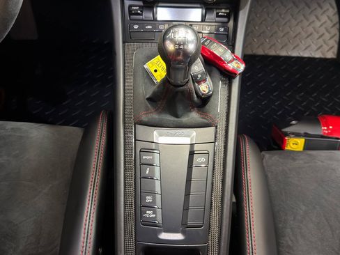 Used 2016 Porsche Cayman GT4 RWD image 30