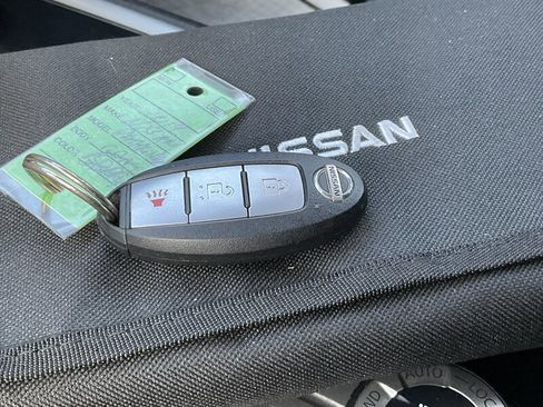 Used 2019 Nissan Pathfinder S AWD/4WD image 22