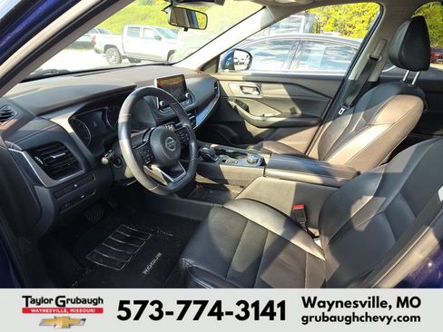 Used 2021 Nissan Rogue SV w/ Premium Package AWD/4WD image 8
