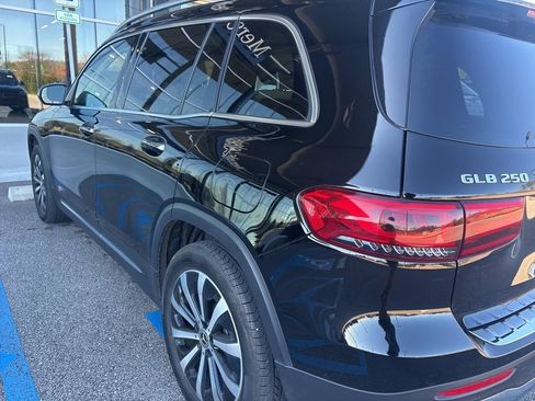 Certified 2023 Mercedes-Benz GLB 250 image 12