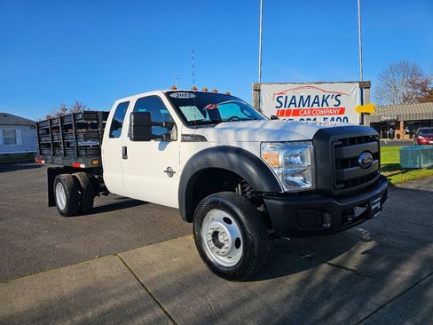 Used 2012 Ford F450 XL w/ High Capacity Trailer Tow Pkg image 3