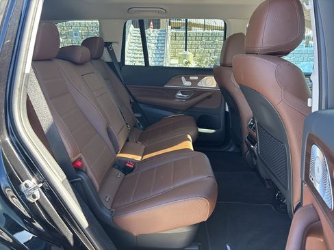 Used 2025 Mercedes-Benz GLS 450 GLS 450 image 6