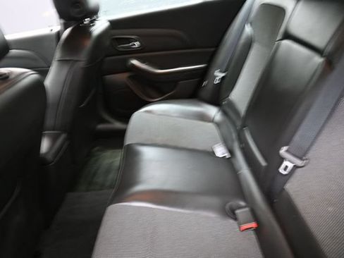 Used 2015 Chevrolet Malibu LT FWD image 19