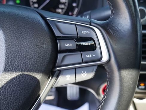 Used 2019 Honda Accord Sport image 18