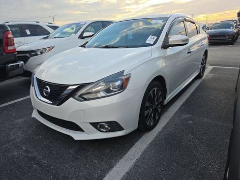 Used 2017 Nissan Sentra SR FWD image 1