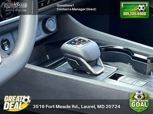 Used 2024 Nissan Rogue SV FWD image 15