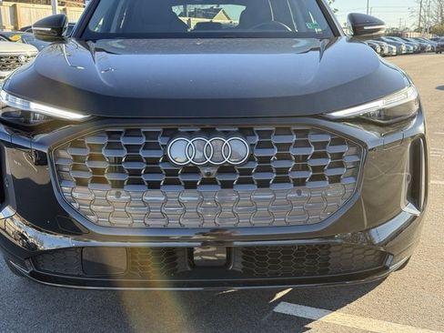 Used 2025 Audi Q5 Prestige image 19