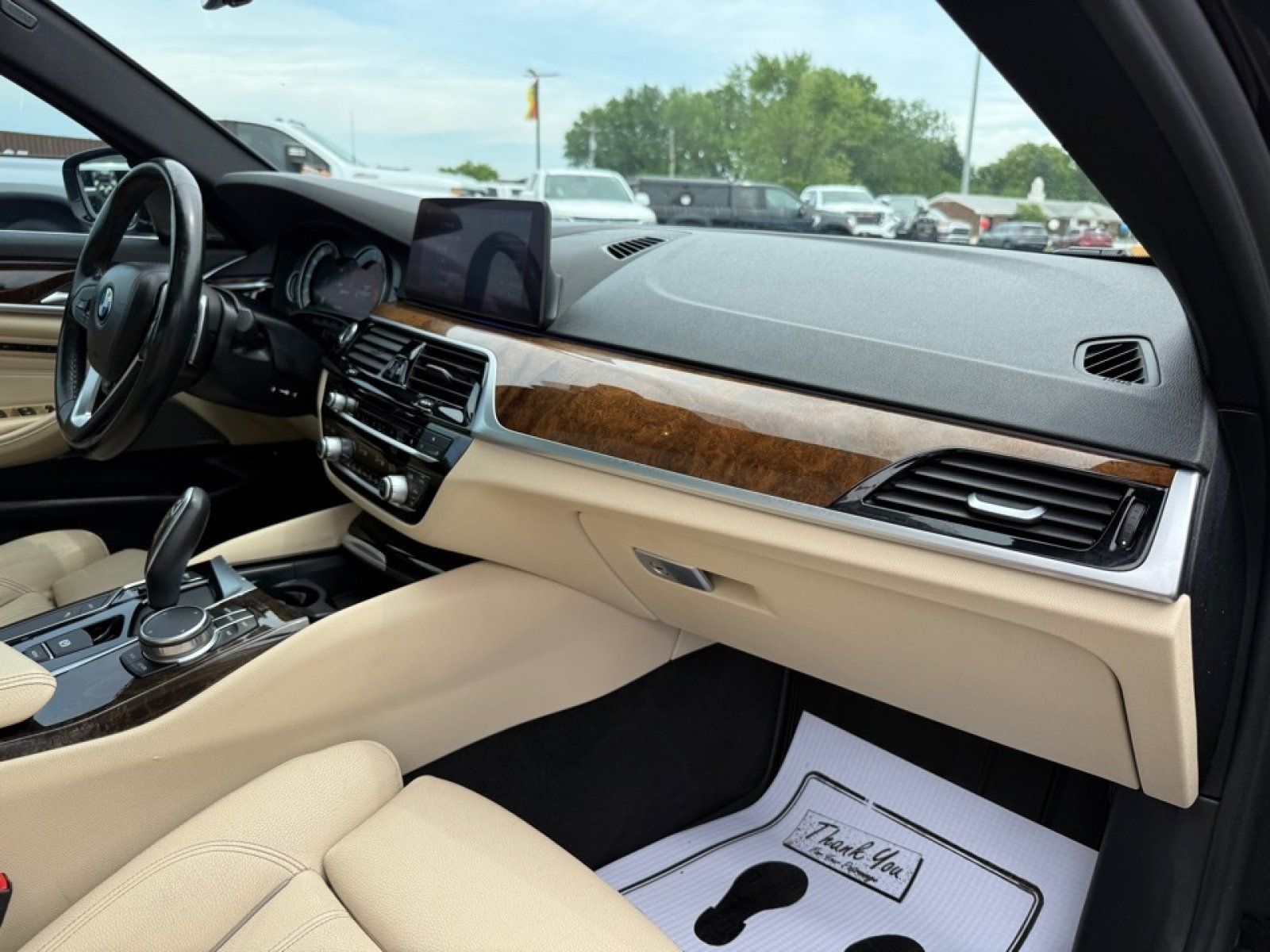 Used 2019 BMW 530e xDrive w/ Convenience Package AWD/4WD image 24