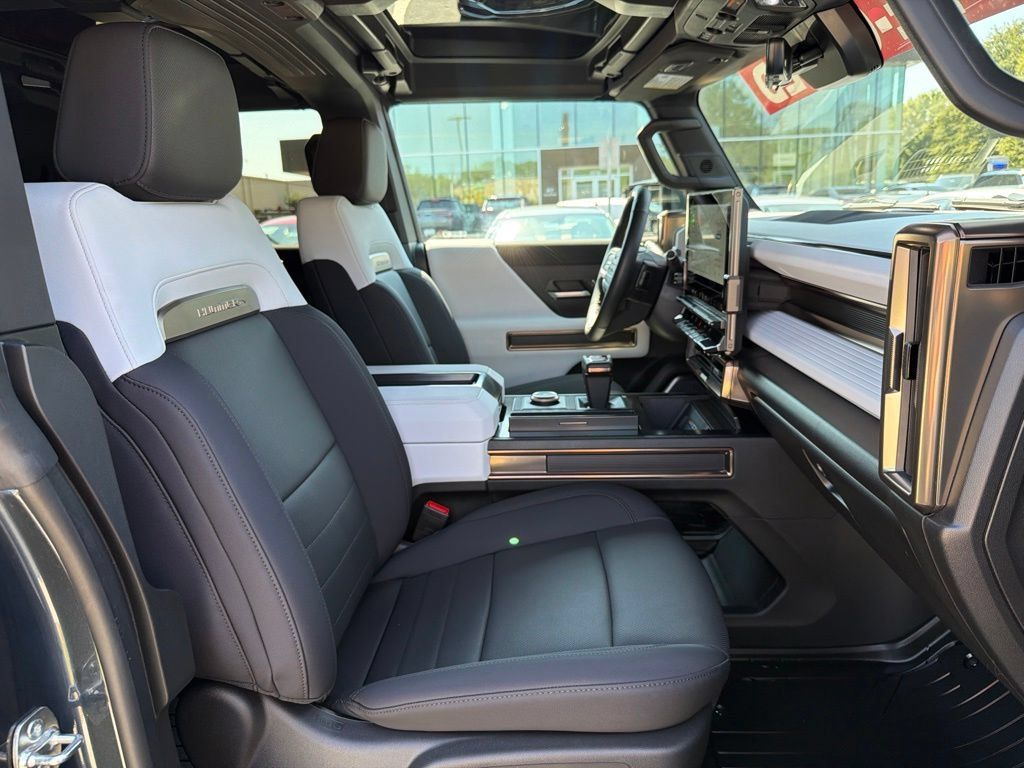 Used 2025 GMC Hummer EV 3X AWD/4WD image 35