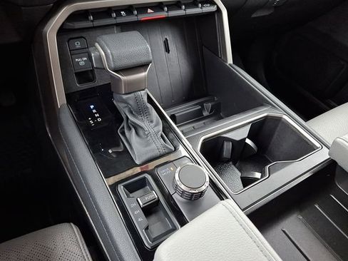 Certified 2025 Toyota Tundra Limited AWD/4WD image 14
