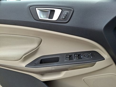 Certified 2018 Ford EcoSport SE w/ SE Convenience Package image 21