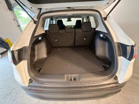 Used 2024 Honda HR-V LX image 19
