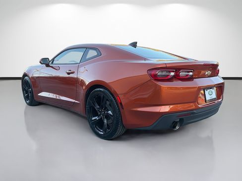 Used 2023 Chevrolet Camaro LT w/ Technology Package image 3