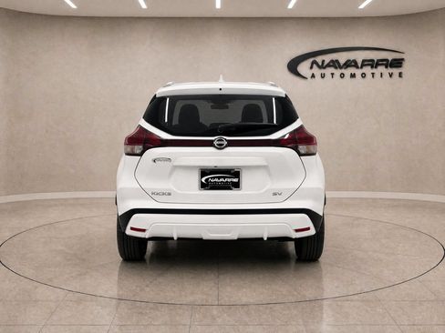 Used 2023 Nissan Kicks SV FWD image 6