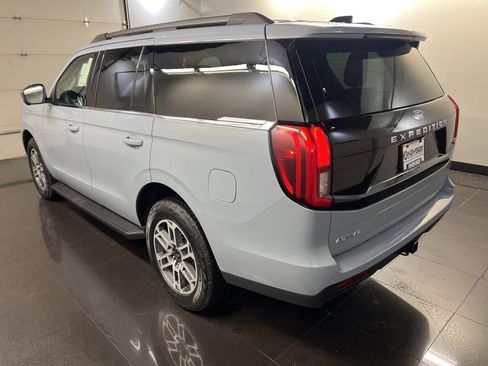 New 2026 Ford Expedition Active image 4