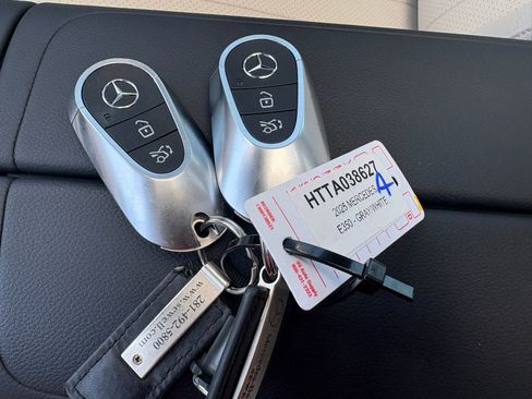 Used 2025 Mercedes-Benz E 350 Sedan image 36