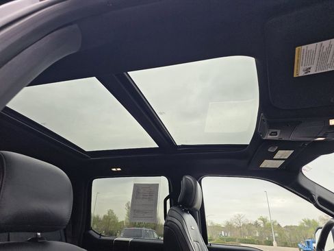 Used 2015 Ford F150 Platinum w/ Equipment Group 701A Luxury image 37