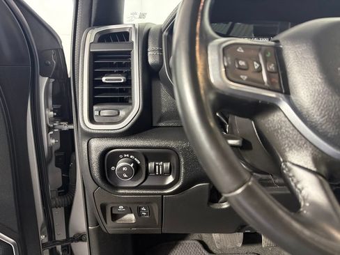 Used 2022 RAM 1500 Laramie AWD/4WD image 12