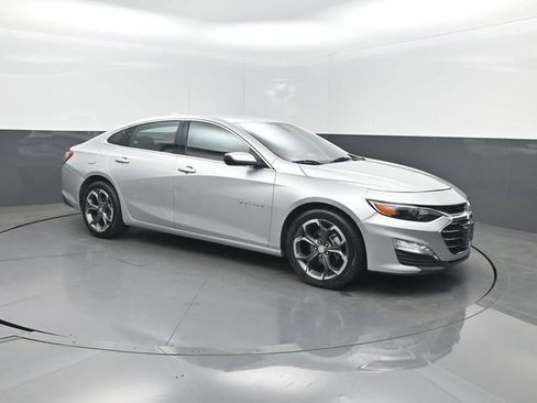 Used 2022 Chevrolet Malibu LT FWD image 37