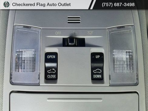 Used 2016 Toyota RAV4 XLE AWD/4WD image 11