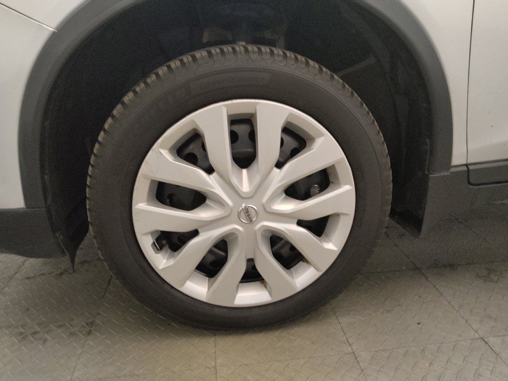 Used 2019 Nissan Rogue S AWD/4WD image 31