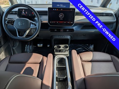 Used 2025 Volkswagen ID. Buzz Pro S RWD image 17