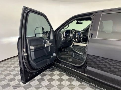 Used 2019 Ford F150 Lariat w/ Equipment Group 502A Luxury image 18