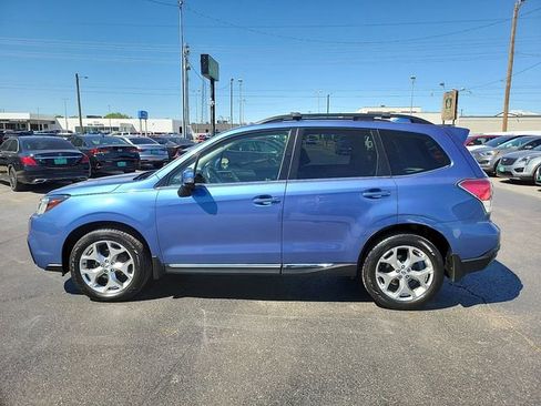 Used 2017 Subaru Forester 2.5i Touring AWD/4WD image 6