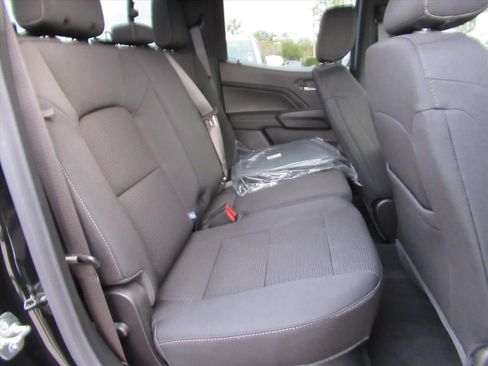 New 2026 GMC Canyon Elevation w/ Convenience Package image 28