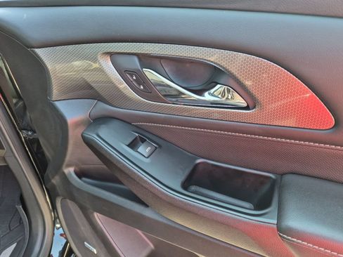 Certified 2023 Chevrolet Traverse Premier FWD image 30