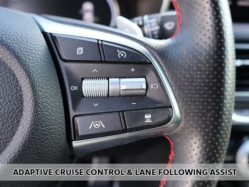 Used 2023 Genesis G70 2.0T w/ Sport Prestige Package image 6