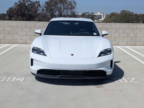 New 2025 Porsche Taycan 4S image 6