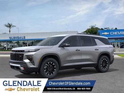 New 2026 Chevrolet Traverse Z71 w/ Enhanced Driving Package AWD/4WD image 2