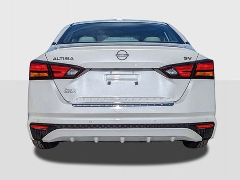New 2026 Nissan Altima 2.5 SV FWD image 4