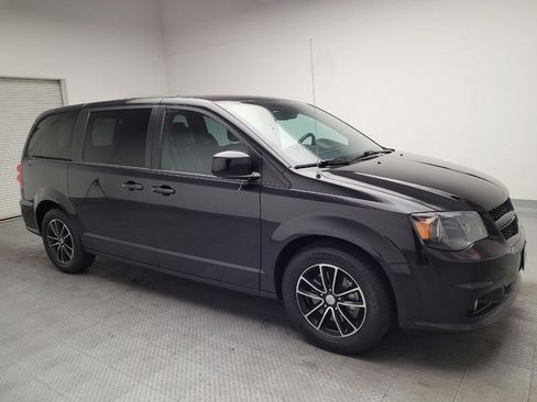 Used 2019 Dodge Grand Caravan GT FWD image 11