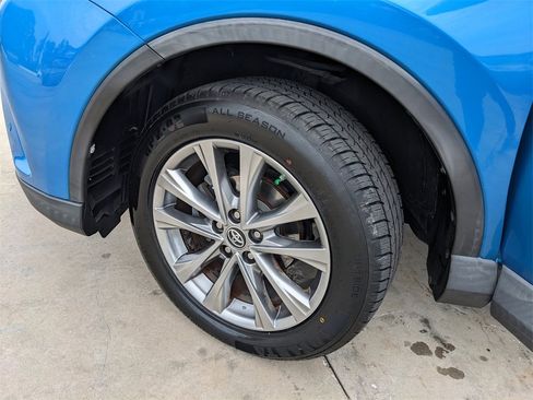 Used 2017 Toyota RAV4 Limited image 36