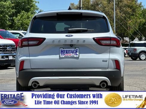 New 2025 Ford Escape SE image 5