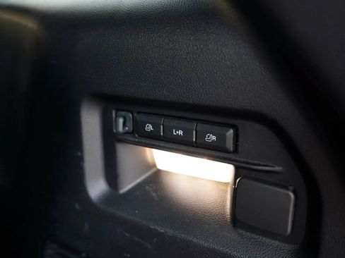 Used 2021 Ford Explorer Platinum w/ Equipment Group 601A AWD/4WD image 36
